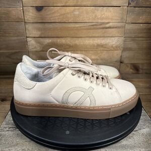 Loci x Nikki Reed Womens Sz EU 38 US 7 Beige Nine Low-Top Logo Sneaker Shoes